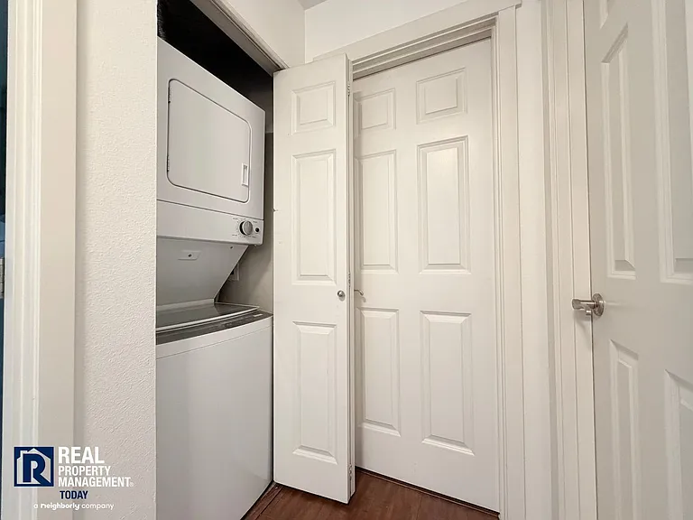 2613 S 272nd St #21 — Photo 16