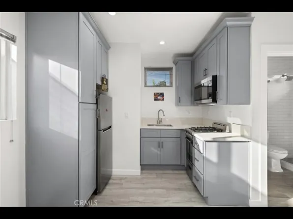 (undisclosed Address), Long Beach, CA 90806