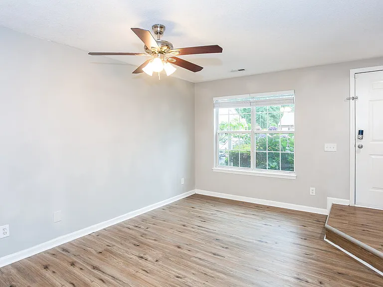 5746 Prescott Ct — Photo 5