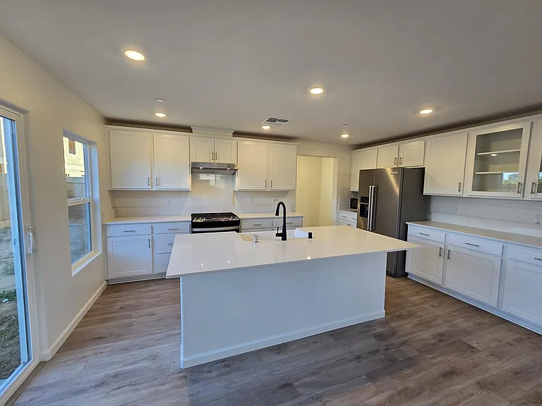 6701 E Nevada Ave — Photo 28