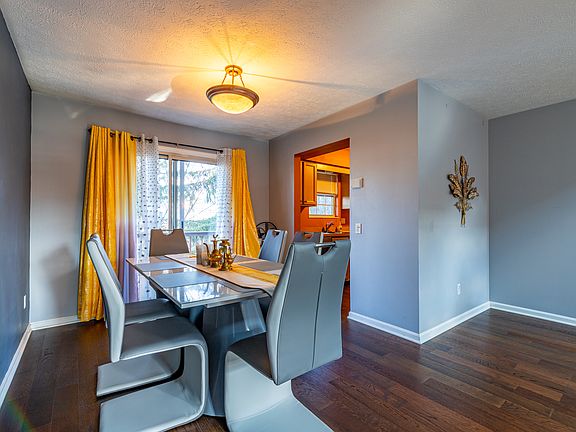 5th image of 14448 Settlers Way #103