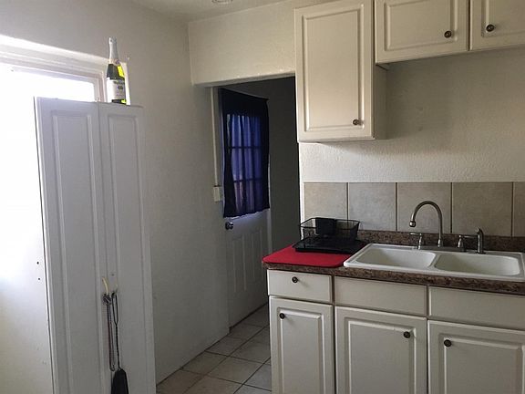 4th image of 16729 Verde St