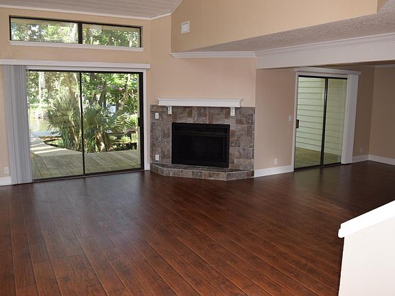 4th image of 1566 Mardis Pl W
