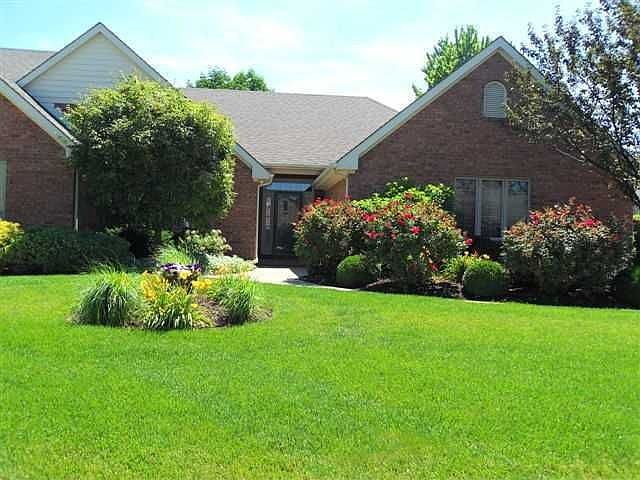 1st image of 236 Willowood Cir