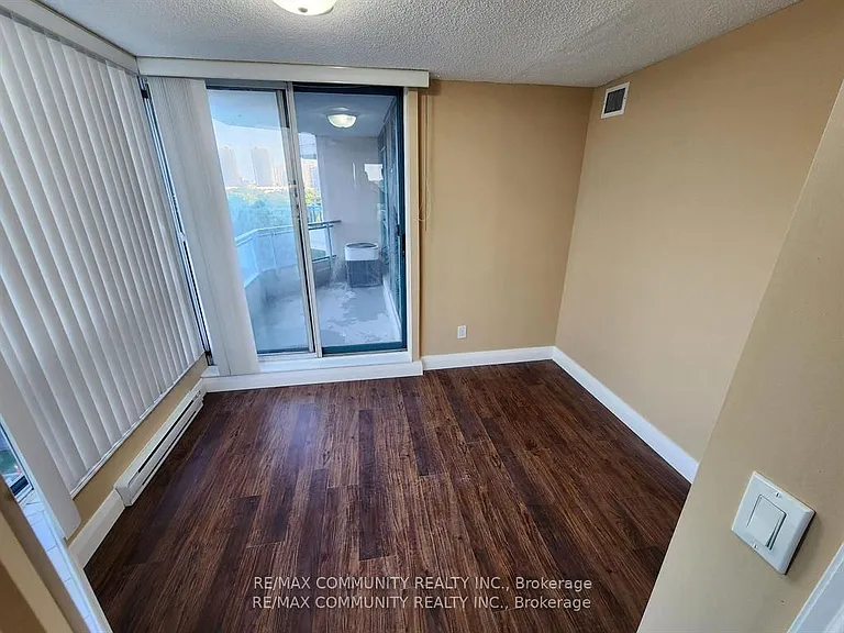 4727 Sheppard Ave E #804 — Photo 5