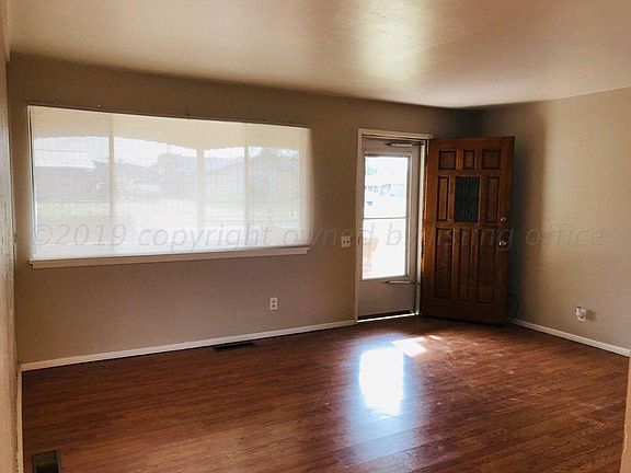 2nd image of 2605 Rosewood Ln