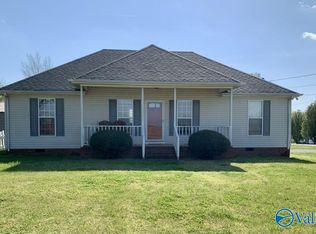 2 Merideth Lynn Rd, Fayetteville, TN 37334