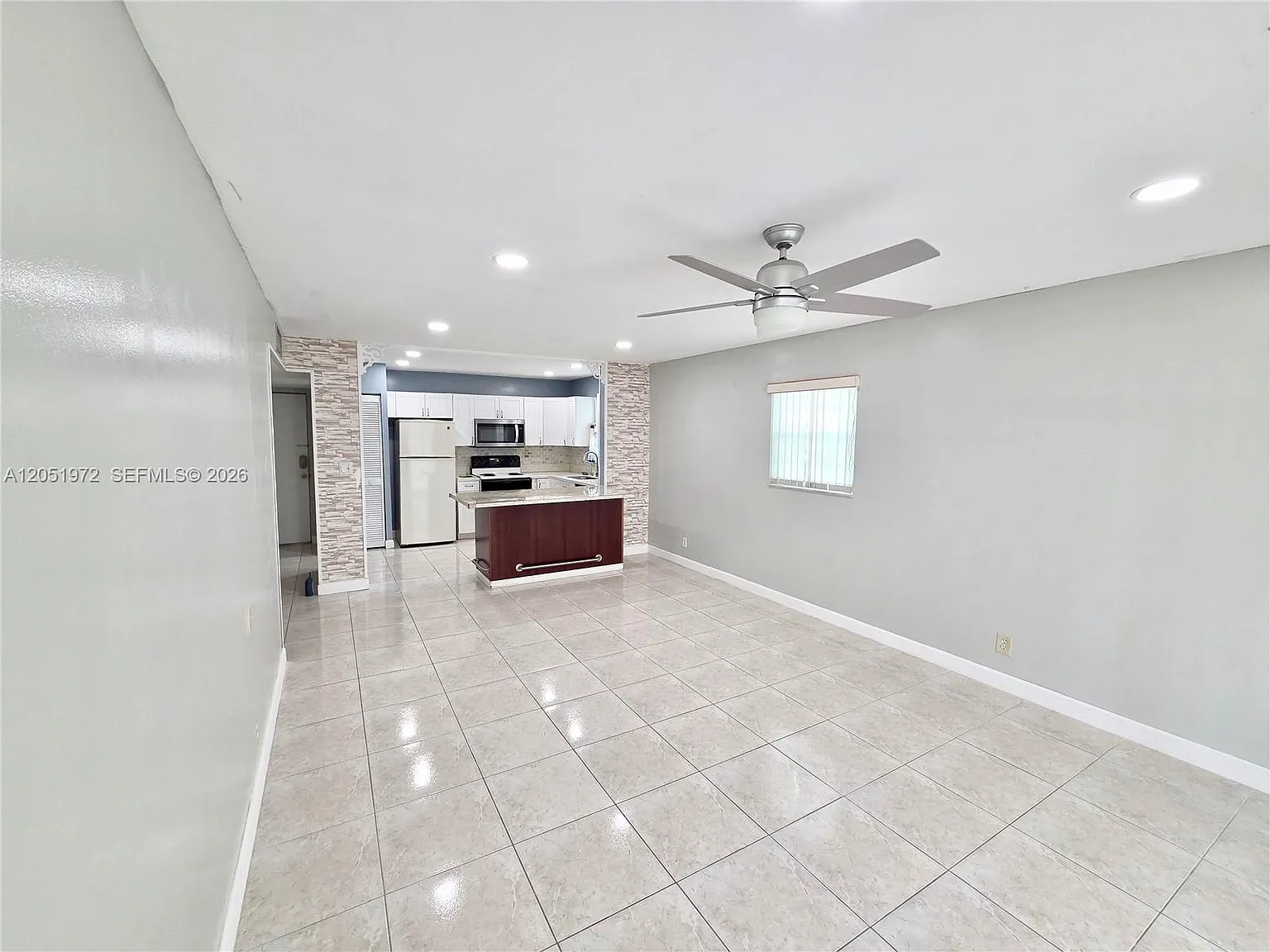 Ramblewood East Condo — Photo 2