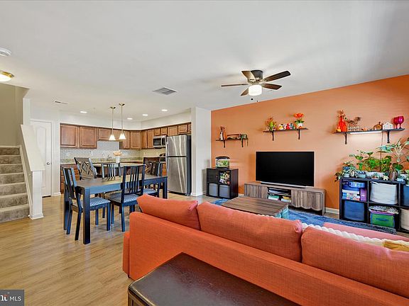 5th image of 1820 Cassandra Dr Unit 114