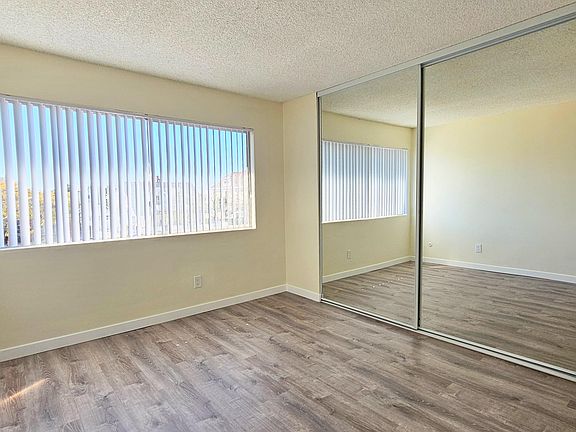 5th image of 1231 25th St APT 2