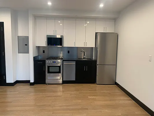 Rented by Douglas Elliman | media 20