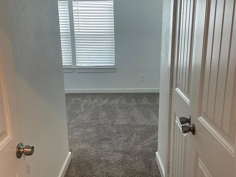 5314 Longmeadow St #B — Photo 17