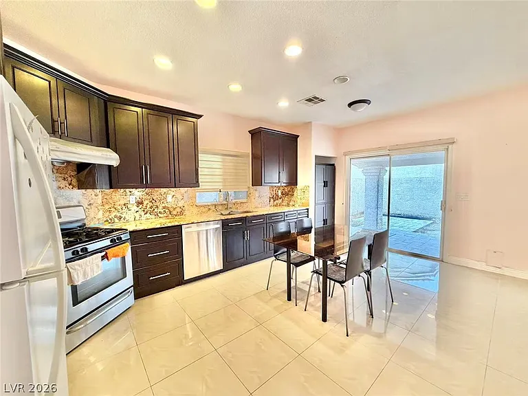 7957 Sky Birch Ct — Photo 8