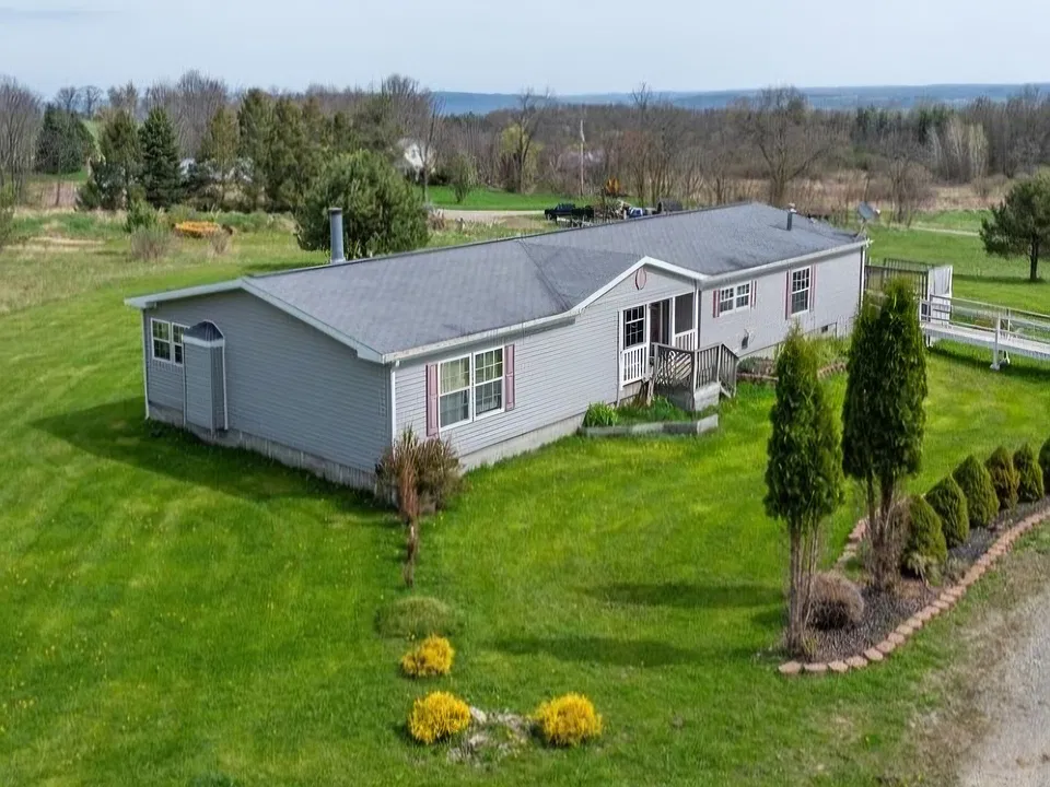 4489 Miller Rd