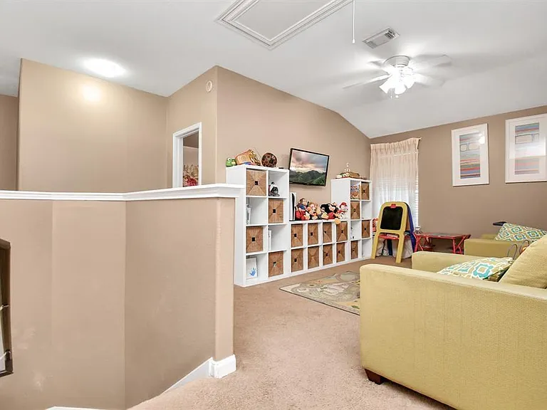 1215 Lavender Shade Ct — Photo 17