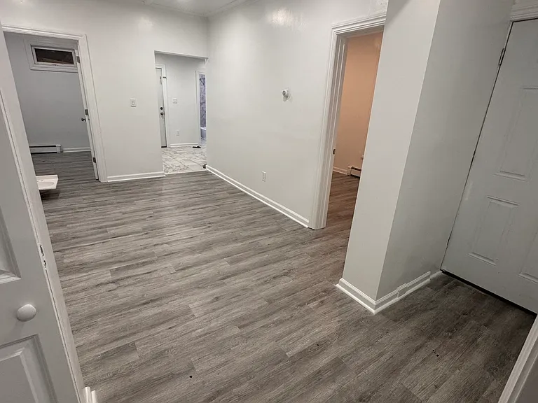121 Butler St #1 — Photo 4