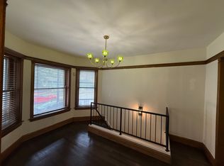 3640 N Ashland Ave APT 1, Chicago, IL 60613