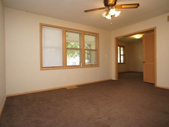 5th image of 219 Pine St