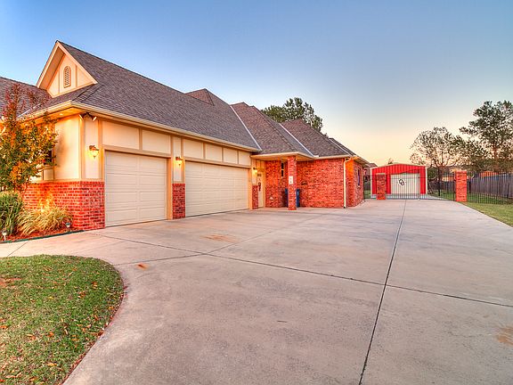 5th image of 2224 Mulberry Ln