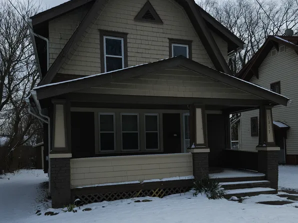 1317 Manchester Rd, Akron, OH 44307