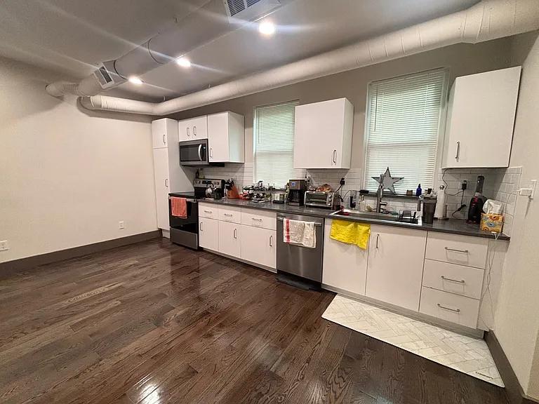 4927 Broad St #2 — Photo 4