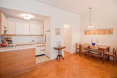 Sold by Avenue Sotheby's International Realty