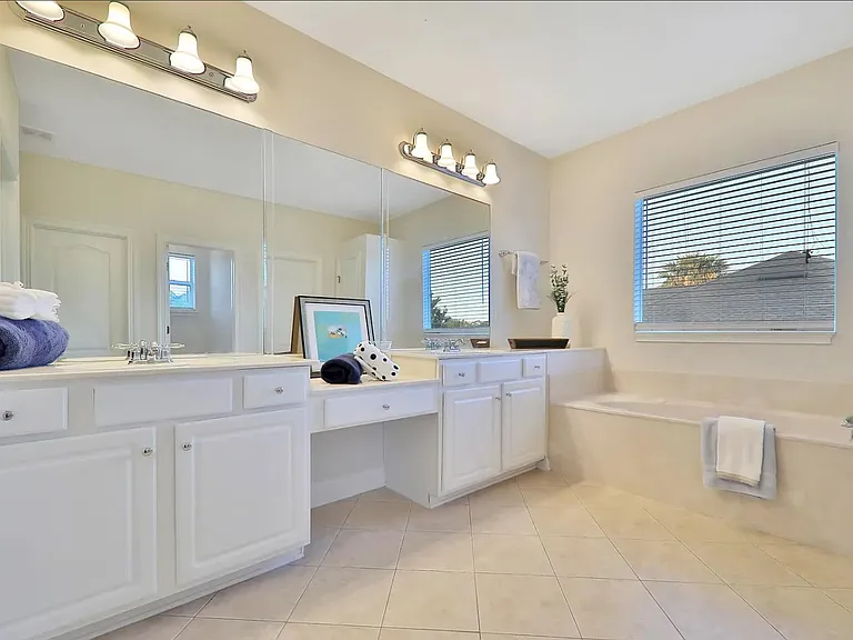 10036 Watermark Ln — Photo 21
