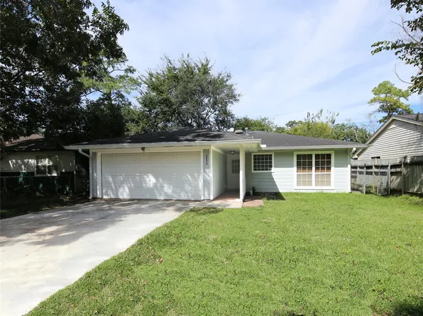 2806 Bluebonnet St, Kemah, TX 77565