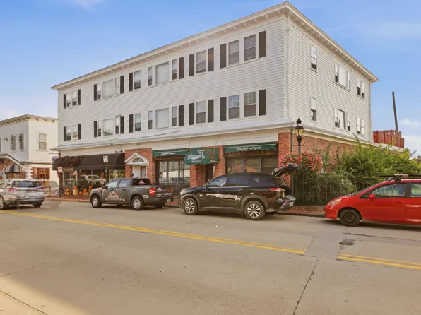 107 Bellevue Ave #1, Newport, RI 02840