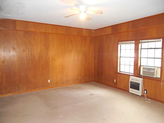 5th image of 126 W South St