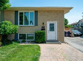 102 Bonaventure Dr, London, ON N5V 4A7