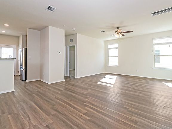 4th image of 167 Cobb Branch Dr
