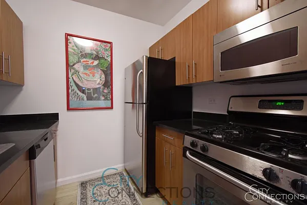 Rented by City Connections Realty | media 17