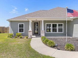 44 Stillmont Dr, Crawfordville, FL 32327