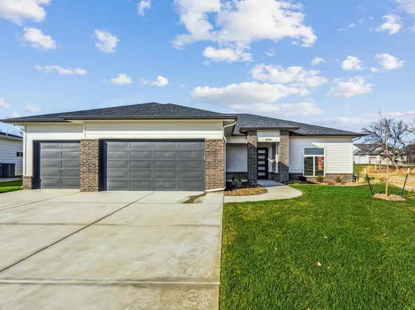 4646 W Emerald Bay Ct, Wichita, KS 67205