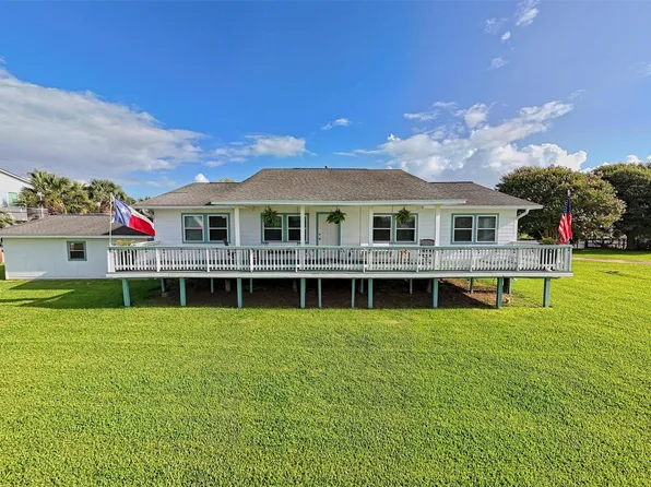 1583 County Road 291, Bay City, TX 77414