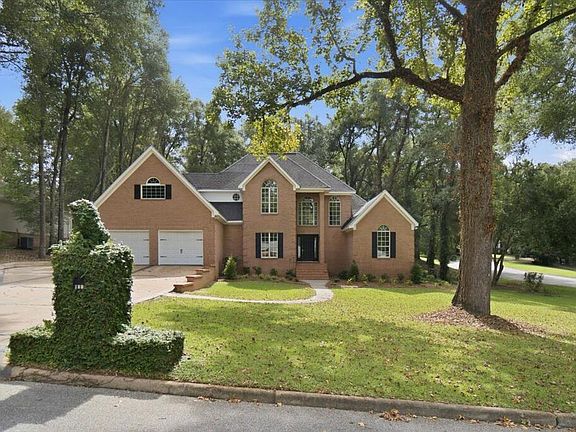 2nd image of 100 Mulberry Ct