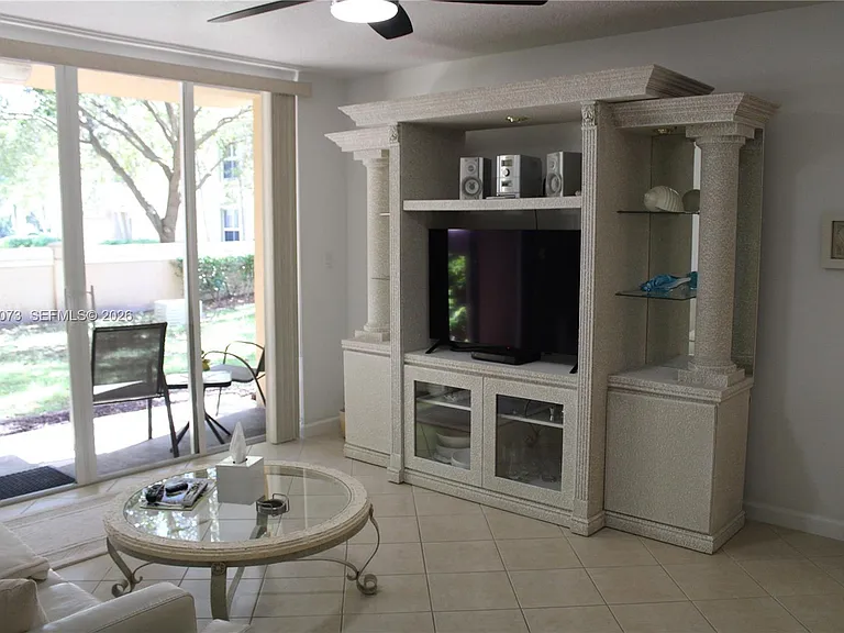 519 E Sheridan St #1082 — Photo 6