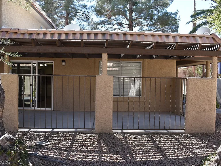 717 Nectarine Ct #0 — Photo 2