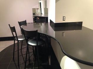 1301 N Courthouse Rd APT 904, Arlington, VA 22201