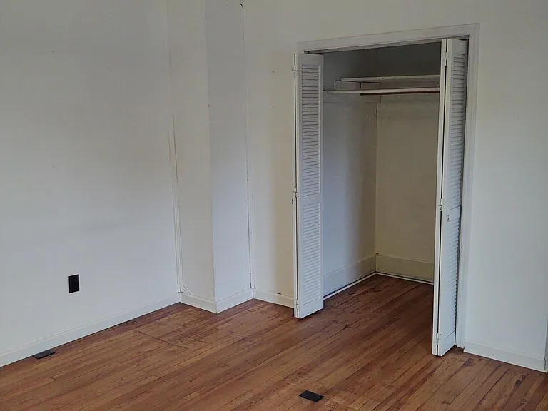 404 W Highland Rd — Photo 6