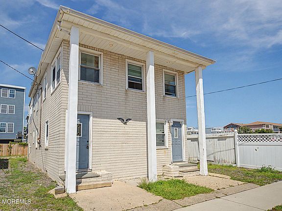 3rd image of 120 Lincoln Avenue