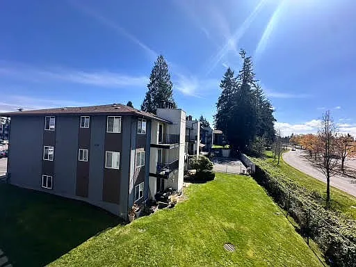 Parkview Apartments — Photo 20