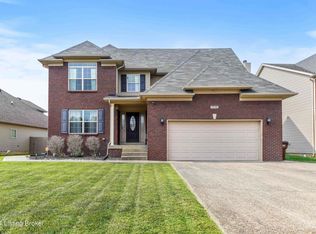 11710 English Meadow Dr, Louisville, KY 40229