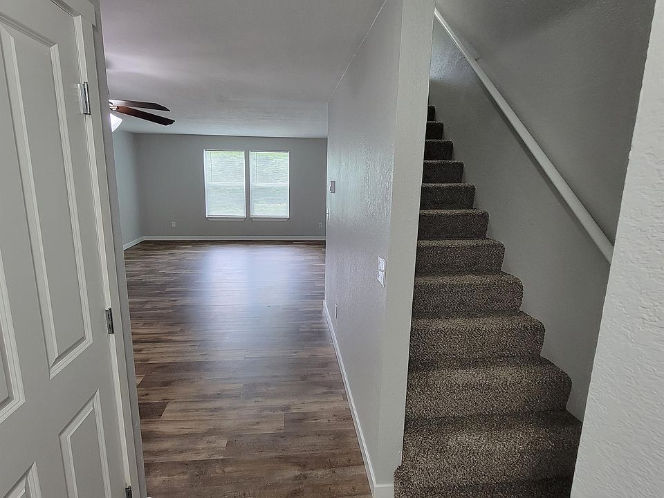 1st image of 12705 48th Ave NE APT 2