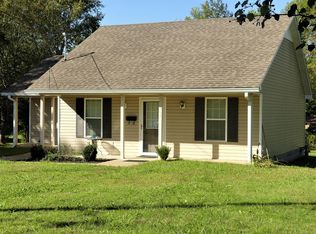 262 W 3rd St, Parsons, TN 38363