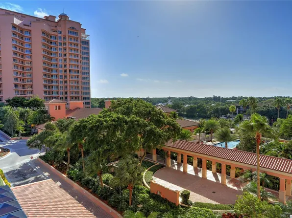 10 Edgewater Dr APT 10C, Coral Gables, FL 33133