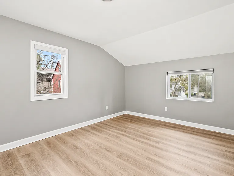 2935B N Richards St #B — Photo 9