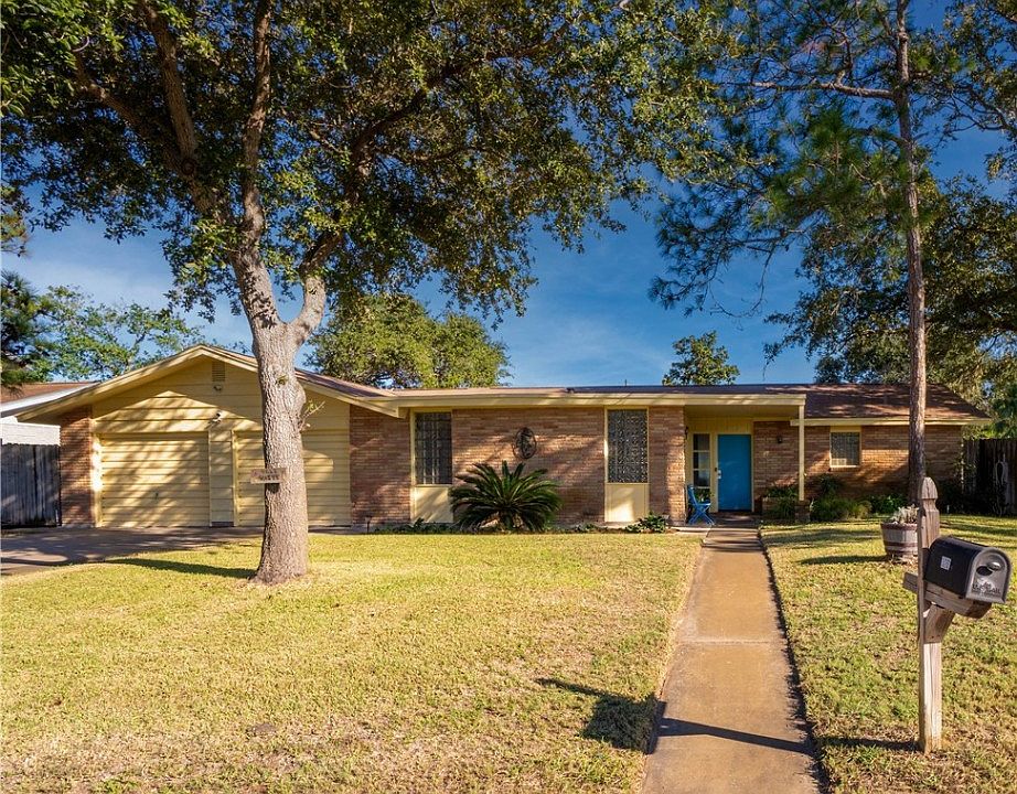 1st image of 3209 Cove Way Drive