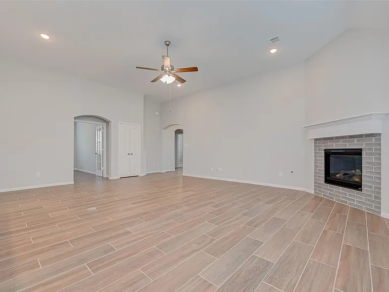 219 Little Dog Dr — Photo 8